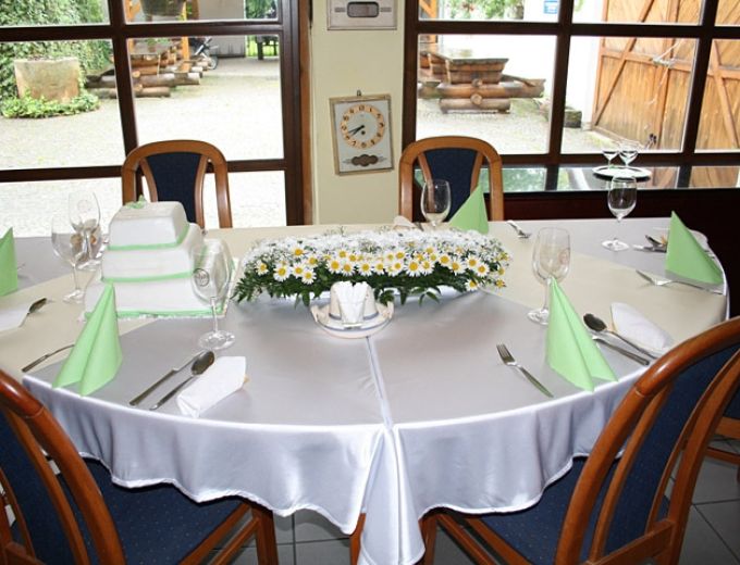 Restaurace